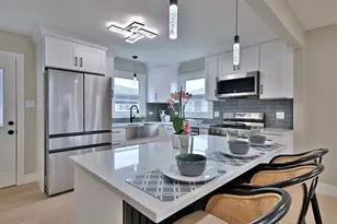 656 W Comstock Ave, Elmhurst, IL 60126 - Photo 8