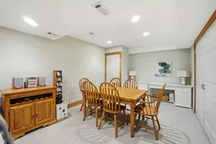 15 Manchester Ln, Elmhurst, IL 60126 - Photo 32