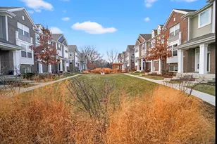 1437 N Charles Ave, Naperville, IL 60563 - Photo 2