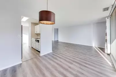 4000 Triumvera Drive #201A, Glenview, IL 60025 - Photo 8