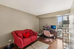 701 Forum Square, Glenview, IL 60025 - Photo 18