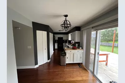 3854 Cheryl Court, Aurora, IL 60504 - Photo 4