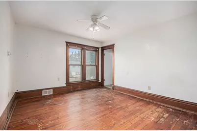 919 Clay Street, Woodstock, IL 60098 - Photo 18