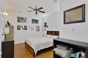 2457 W Foster Ave, Chicago, IL 60625 - Photo 18