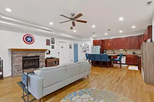 2457 W Foster Ave, Chicago, IL 60625 - Photo 6