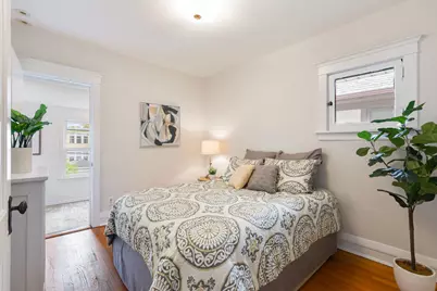 1229 W Hood Avenue, Chicago, IL 60660 - Photo 12