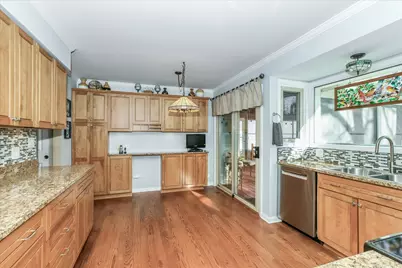 1109 Carriage Lane, Schaumburg, IL 60193 - Photo 6