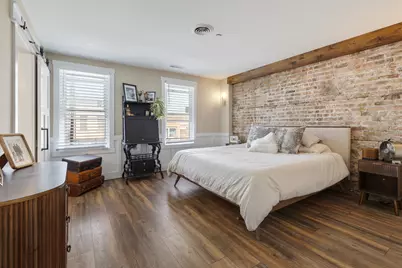 219 W Main Street, Saint Charles, IL 60174 - Photo 10