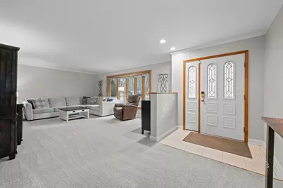 2S924 Shagbark Drive, Batavia, IL 60510 - Photo 6