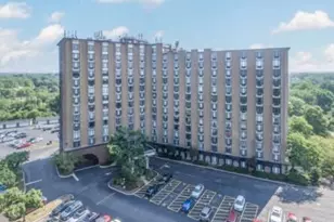 1 One Renaissance Pl, Palatine, IL 60067 - Photo 22