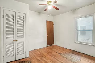 143 E Division St, Villa Park, IL 60181 - Photo 8