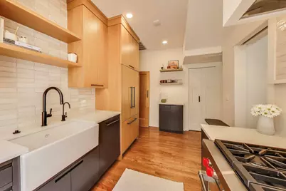 2918 N Pine Grove Avenue #3, Chicago, IL 60657 - Photo 12