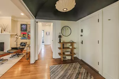 2918 N Pine Grove Avenue #3, Chicago, IL 60657 - Photo 4