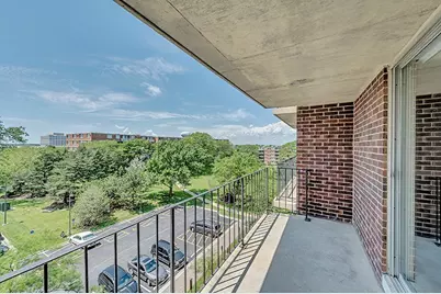 [Address not provided], Lombard, IL 60148 - Photo 6