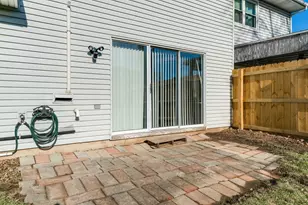 [Address not provided], Elgin, IL 60120 - Photo 30