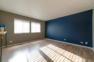 [Address not provided], Elgin, IL 60120 - Photo 16