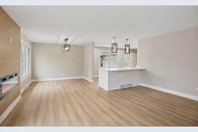 528 E 191st Place, Glenwood, IL 60425 - Photo 10