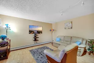 4 Echo Ct, Vernon Hills, IL 60061 - Photo 4