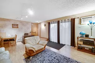 4 Echo Ct, Vernon Hills, IL 60061 - Photo 2