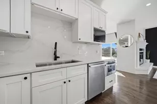 13202 Lakepoint Dr, Plainfield, IL 60585 - Photo 6