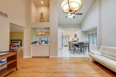 211 Briarwood Pass, Oak Brook, IL 60523 - Photo 16