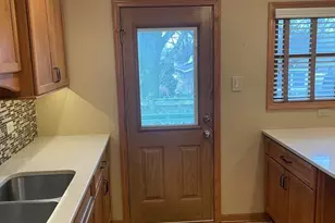 16508 Brockton Ln, Oak Forest, IL 60452 - Photo 6