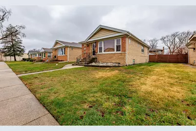 1124 Linden Avenue, Bellwood, IL 60104 - Photo 2