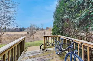 676 S Jade Ln, Round Lake, IL 60073 - Photo 24