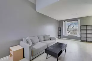 676 S Jade Ln, Round Lake, IL 60073 - Photo 6