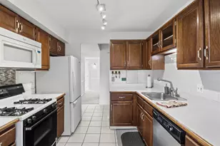 850 Wellington Ave, Elk Grove Village, IL 60007 - Photo 6