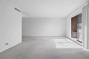 850 Wellington Ave, Elk Grove Village, IL 60007 - Photo 10