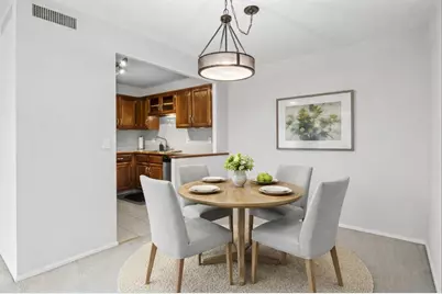 850 Wellington Avenue #311, Elk Grove Village, IL 60007 - Photo 8