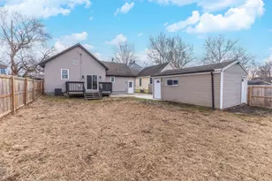 1006 N Morris Ave, Bloomington, IL 61701 - Photo 34