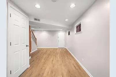 [Address not provided], Burbank, IL 60459 - Photo 6