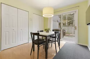 1526 Kirkwood Dr, Geneva, IL 60134 - Photo 8