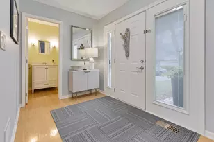 1526 Kirkwood Dr, Geneva, IL 60134 - Photo 2