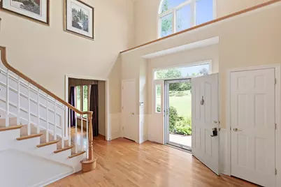 25410 N Cayuga Trail, Lake Barrington, IL 60010 - Photo 4