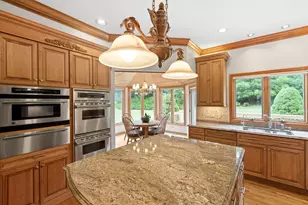 25410 N Cayuga Trail, Lake Barrington, IL 60010 - Photo 10