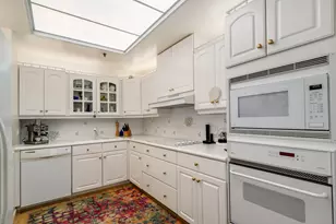 680 N Lake Shore Dr, Chicago, IL 60611 - Photo 18