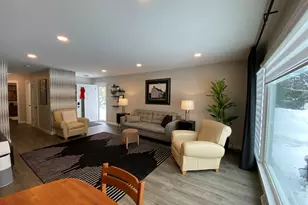 221 Nordica Ave, Glenview, IL 60025 - Photo 4