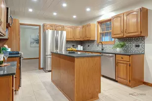 26585 N Pheasant Ct, Wauconda, IL 60084 - Photo 18