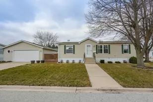 1151 Ash Ct, Manteno, IL 60950 - Photo 1