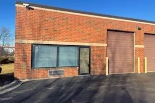 707 Colomba Ct, Saint Charles, IL 60174 - Photo 1