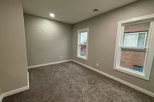 706 John St, Rockford, IL 61103 - Photo 12