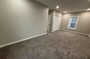 706 John St, Rockford, IL 61103 - Photo 12