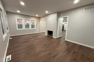 706 John St, Rockford, IL 61103 - Photo 2