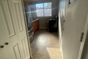 2245 W Farwell Ave, Chicago, IL 60645 - Photo 4