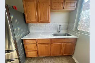 2245 W Farwell Avenue #3B, Chicago, IL 60645 - Photo 2