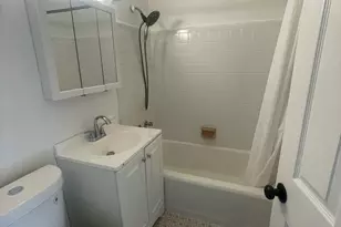 2245 W Farwell Ave, Chicago, IL 60645 - Photo 8