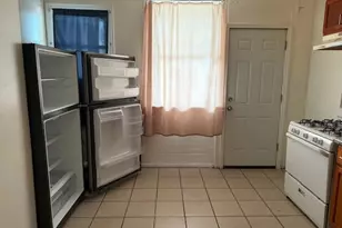 [Address not provided], Chicago, IL 60649 - Photo 6